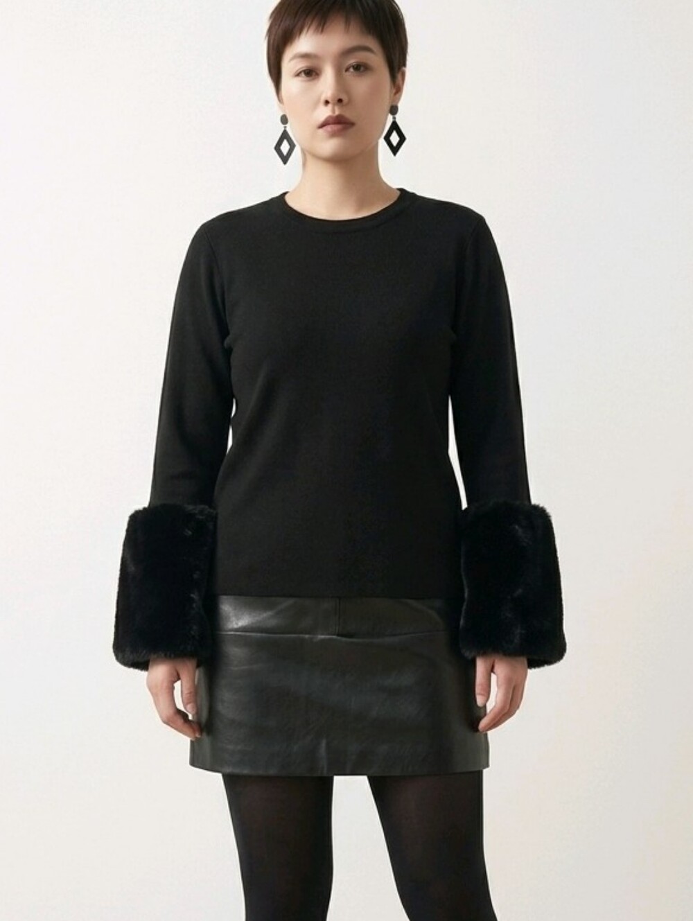 Beulah Crew Neck Knit Top Black with Bell Sleeves & Faux Fur Cuffs Size M
